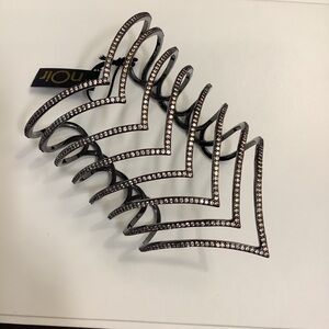 NWT NOIR VERONA CHEVON CUFF BRACELET